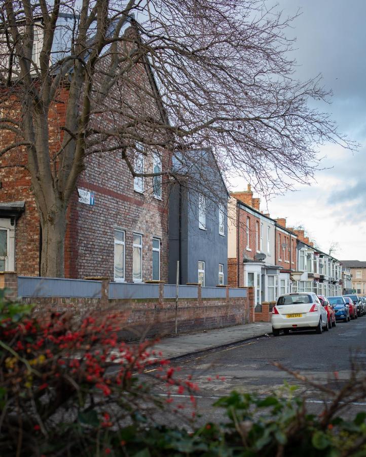 Stockton Town Centre Spacious Apartment Free Parking And Wifi Exterior foto